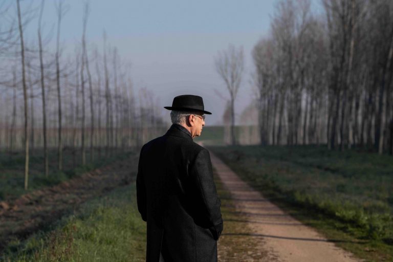 01_La Grazia_Toni Servillo_photo by Andrea Pirrello