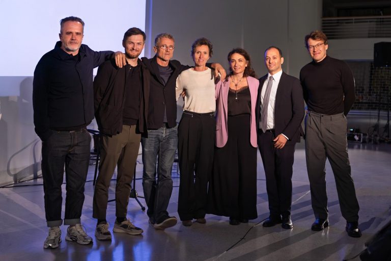 4 Organizzatori e relatori del dibattito
