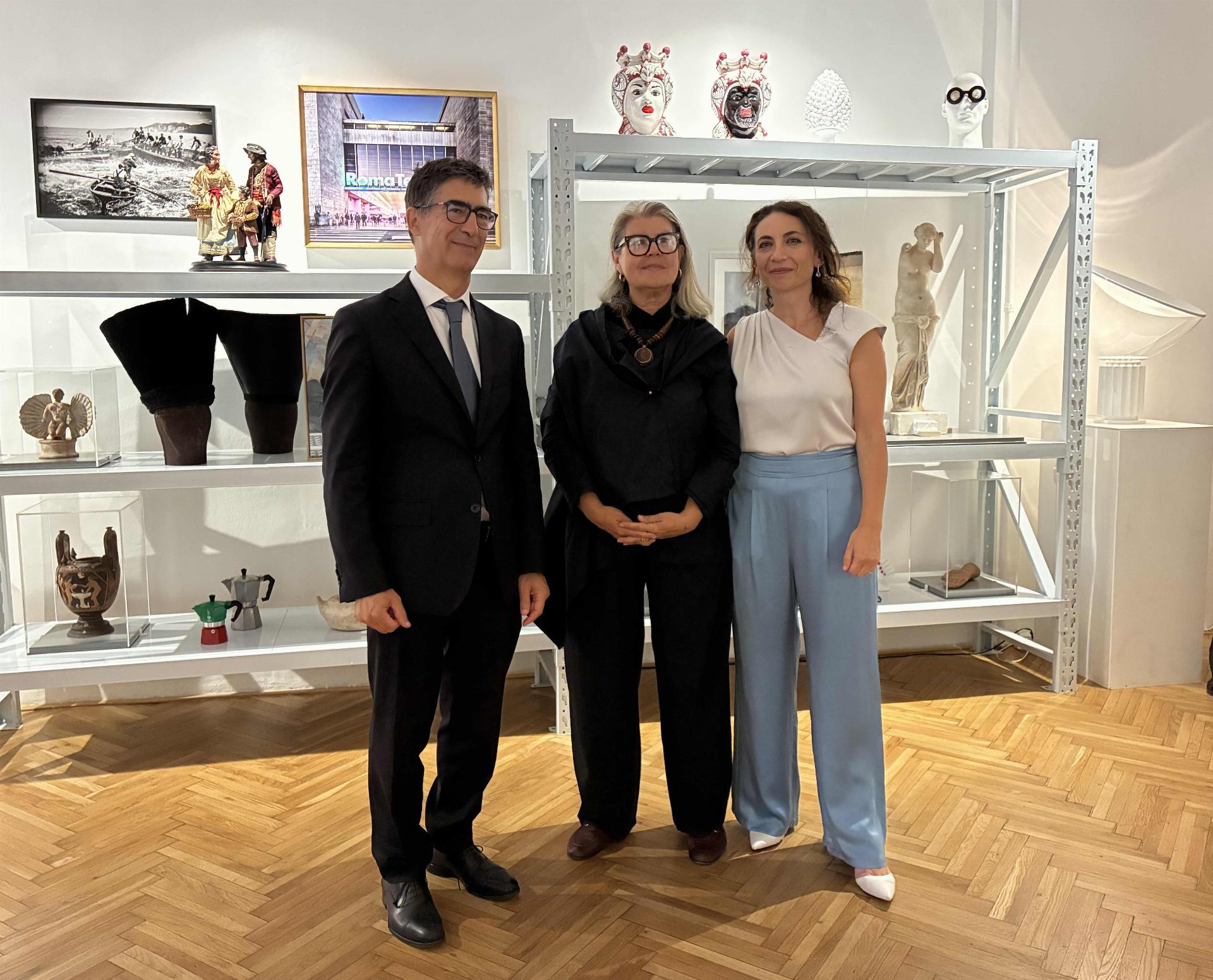 Archivio Creatività Italiana-Ambasciatore-Curatrice-Direttrice