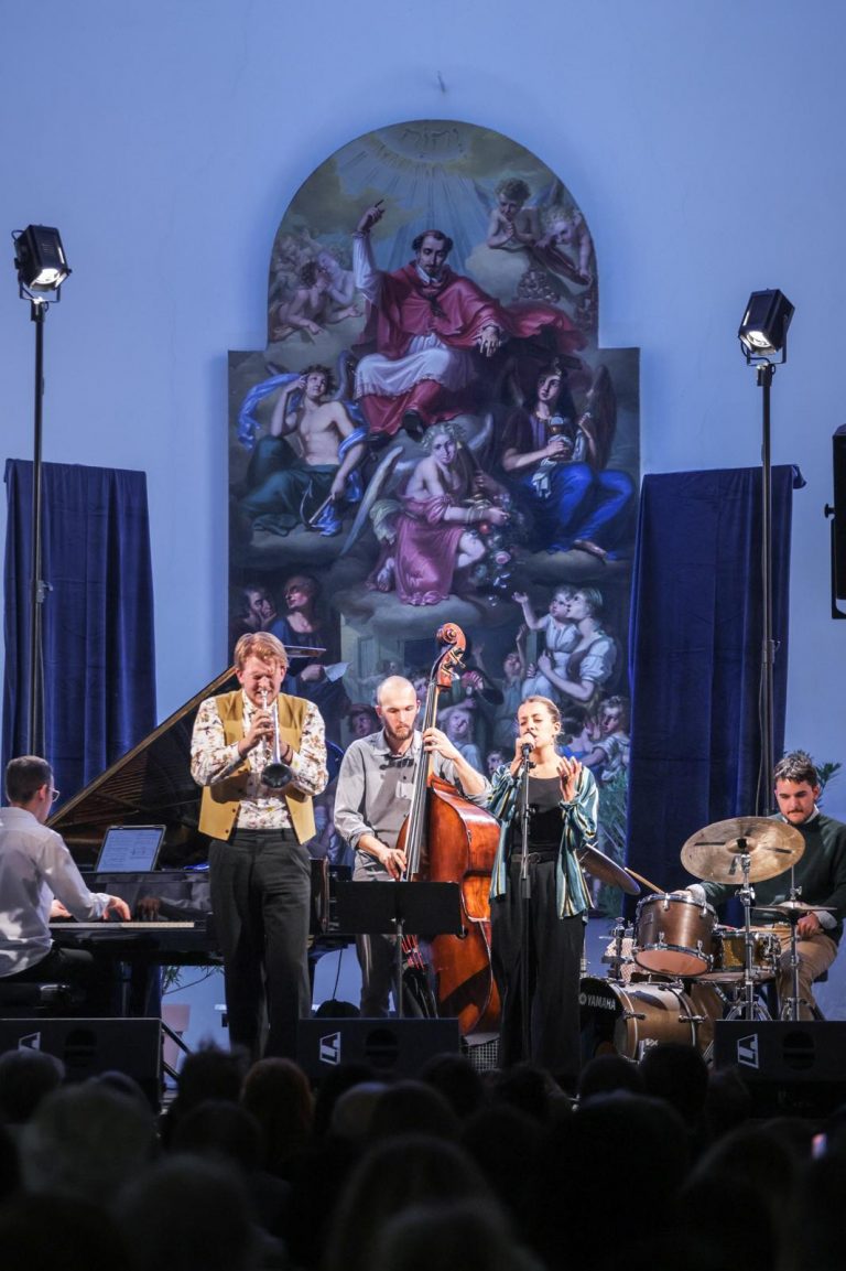 12 Giovani musicisti cechi e italiani